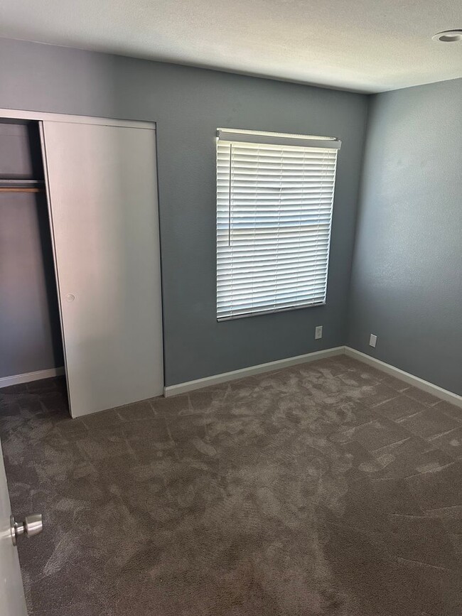 Building Photo - Cozy 3-Bed, 2-Bath Home in Lincoln Manor