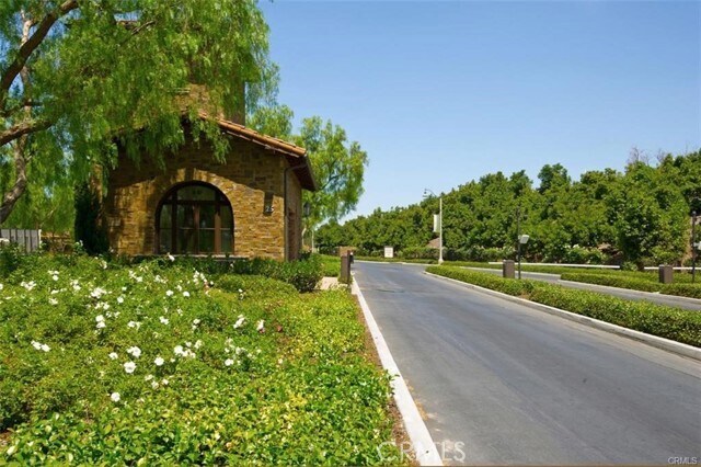 Building Photo - 77 Rockinghorse