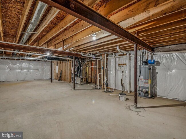 Building Photo - 290 Scoter Rd