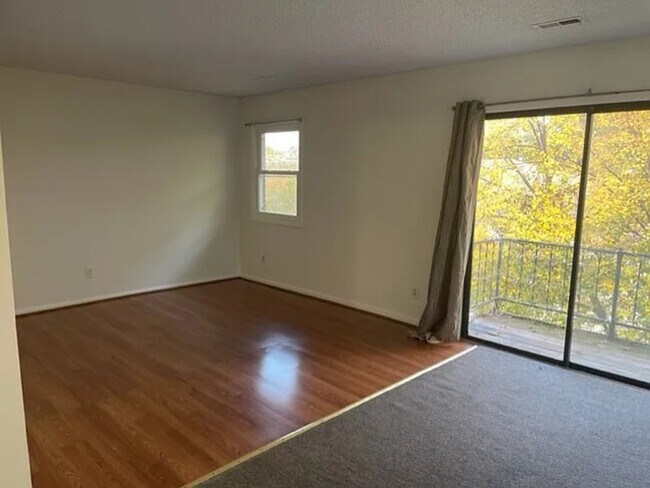 Building Photo - 255 S Durkin Dr
