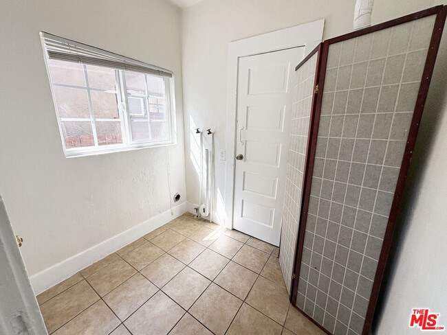 Building Photo - 1743 S Catalina St