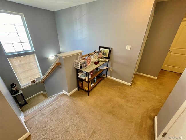 Building Photo - 141 Meadow View Dr