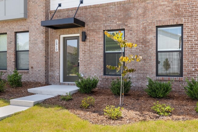Building Photo - 2910 Kempthorne Rd