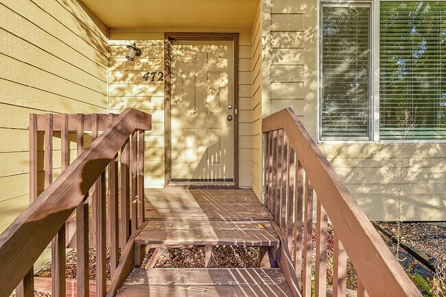 Building Photo - $2,295.00, 3 Bed, 2 bath located in Brighton.