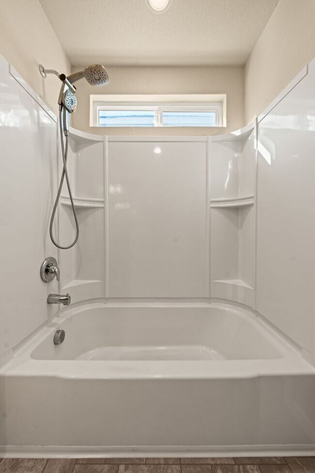 Building Photo - 461 Ashwick Loop