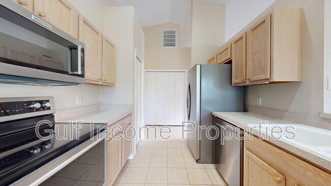 Building Photo - 1436 Hedgewood Cir