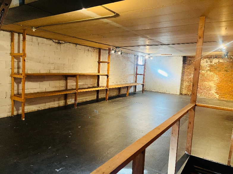 Building Photo - 124 S 2nd St