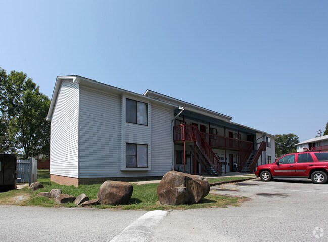 Primary Photo - Bush Hill Apartments