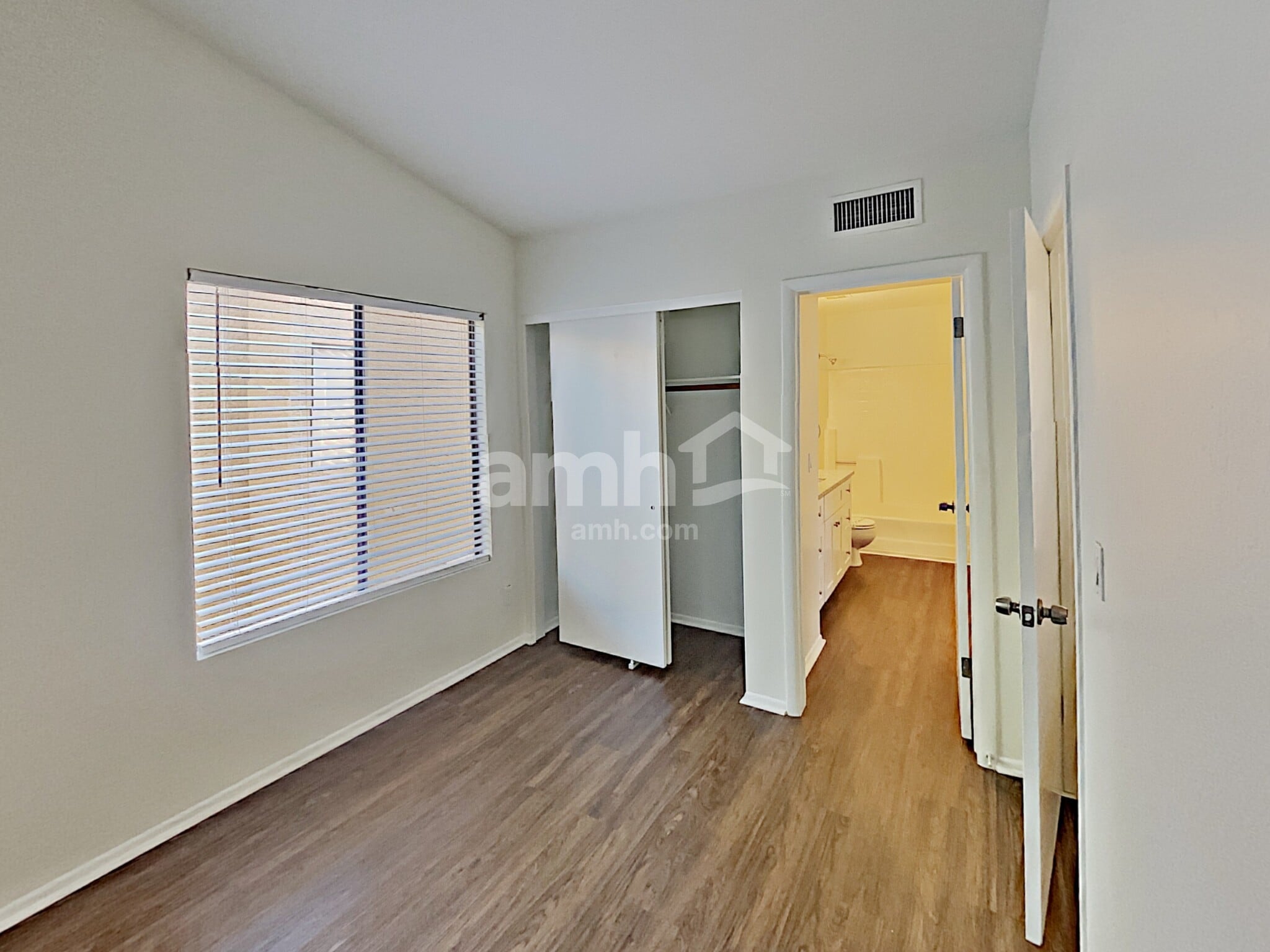 Building Photo - 1345 N Brittany Ln