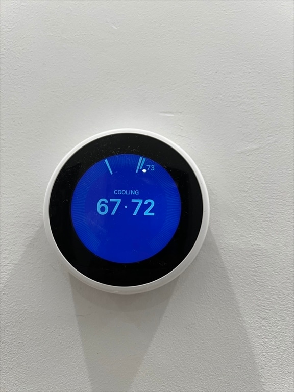 Building Photo - 360 Meridian St