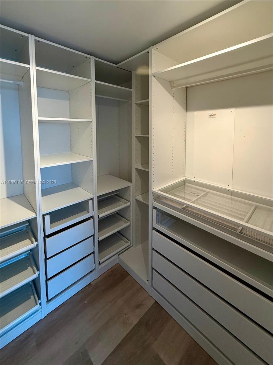 Building Photo - 90 SW 3rd St