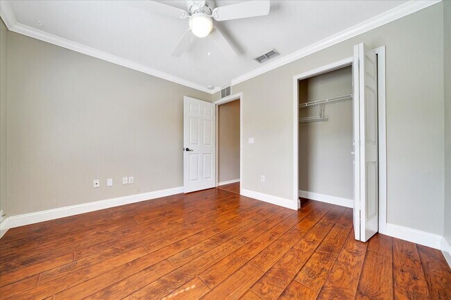 Building Photo - Spacious 3-Bed, 2-Bath Home for Rent in SW...