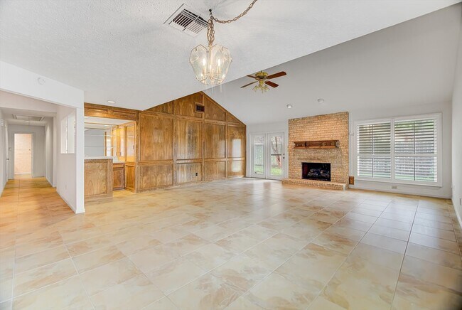 Building Photo - 3647 Marywood Dr