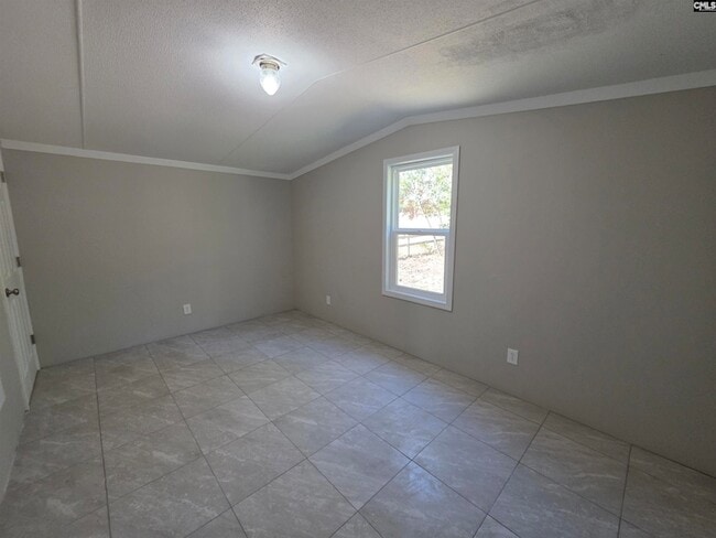 Building Photo - 714 Windy Rd