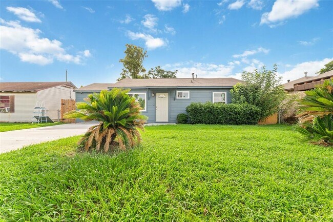 Building Photo - 9333 Fairland Dr