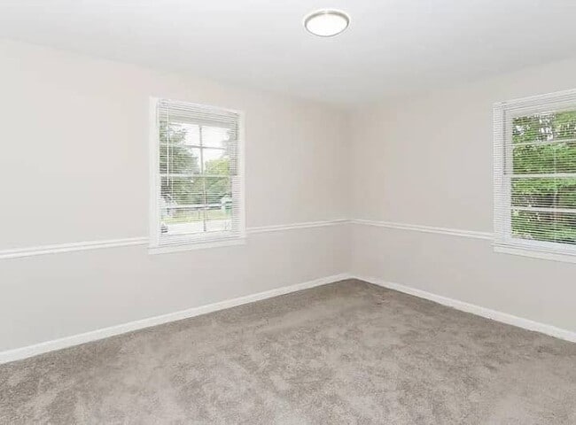 Building Photo - 2451 Juniper Dr