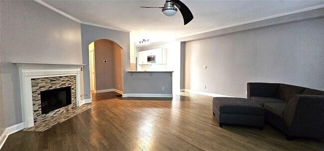 Primary Photo - 1580 Commerce Dr