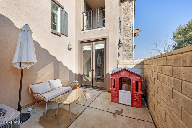 Building Photo - 425 Stratus Ln