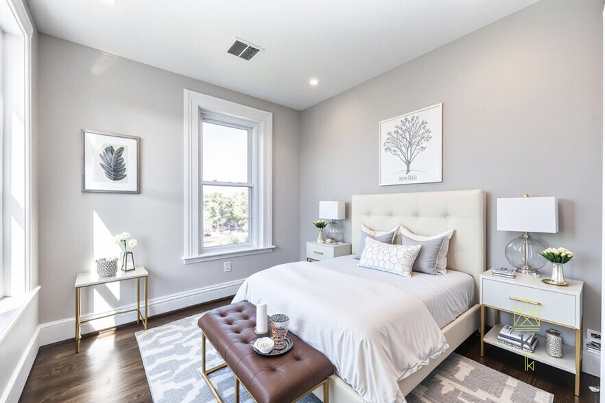 Building Photo - 85 Regent St