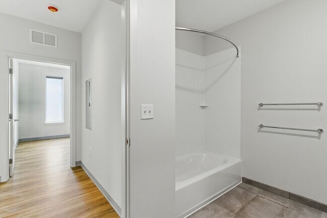 Building Photo - 1170 Tremont St