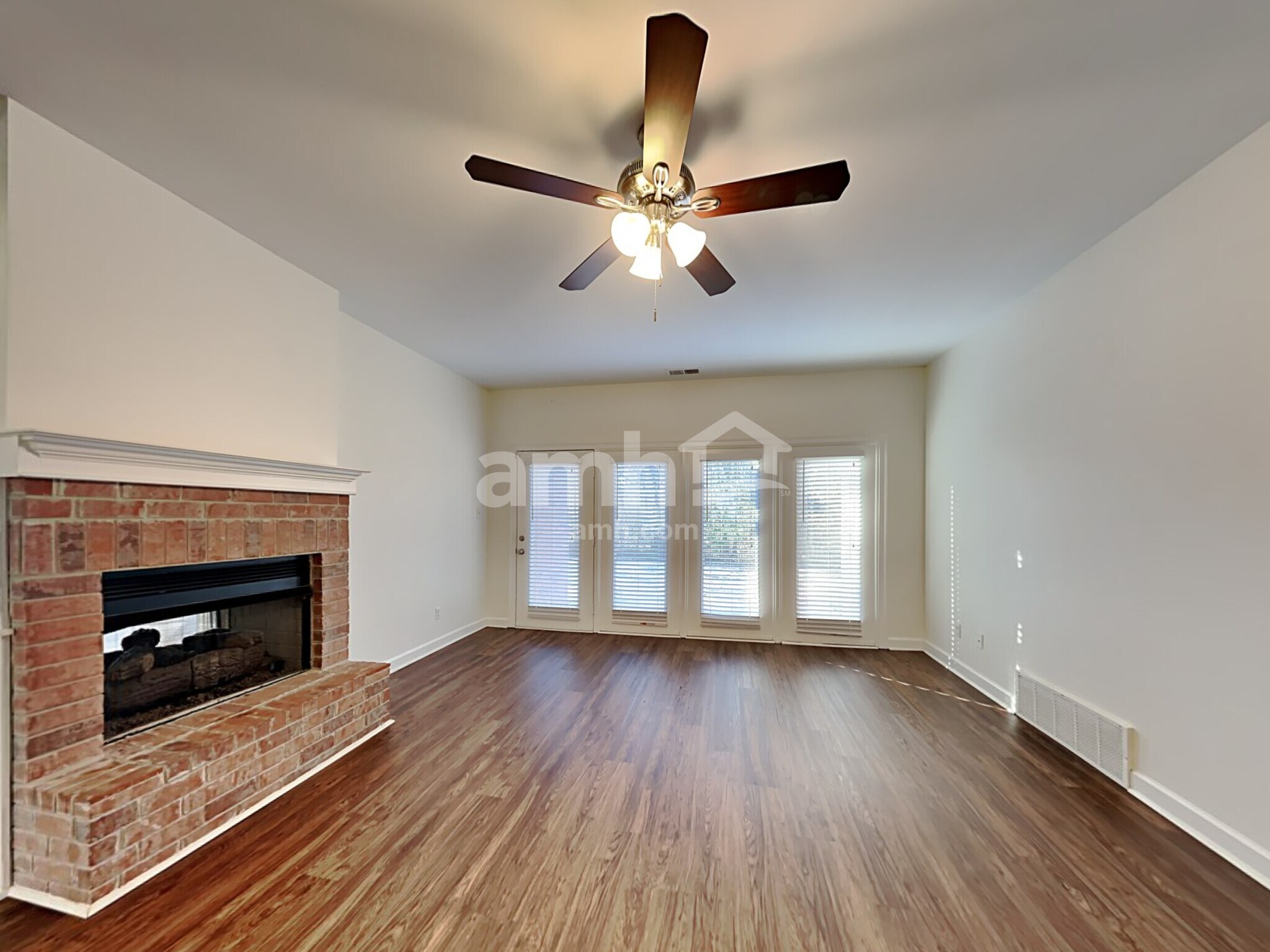 Building Photo - 7501 Mary Dr