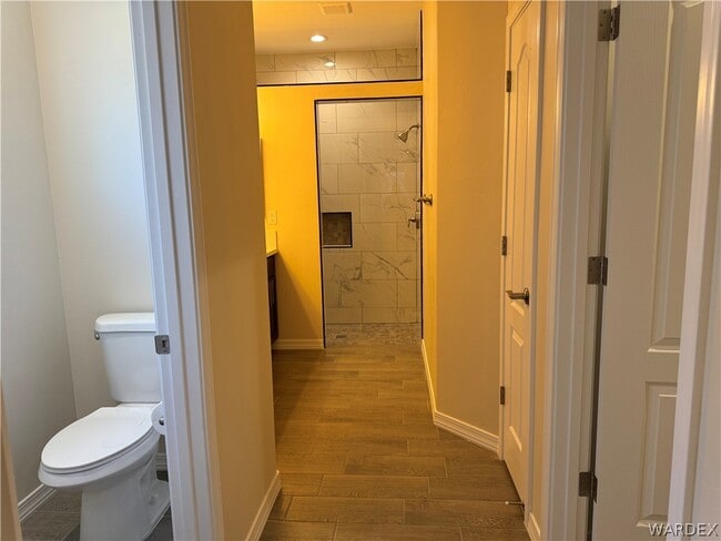 Building Photo - 5079 S Jacaranda Pl