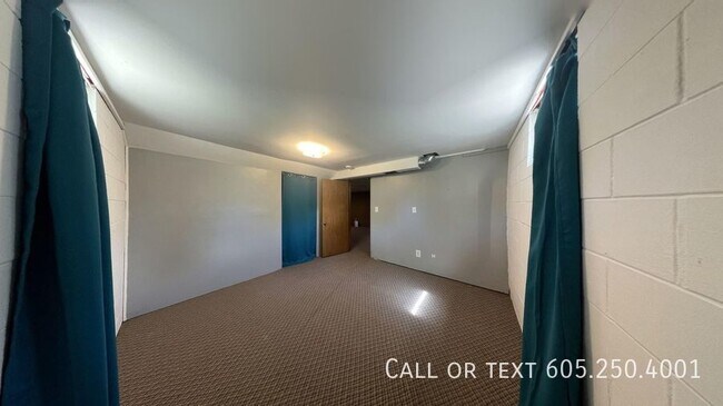 Building Photo - Spacious, Stylish, and Convenient Living