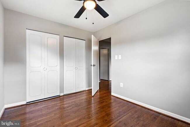 Building Photo - 1006 S Ironwood Rd