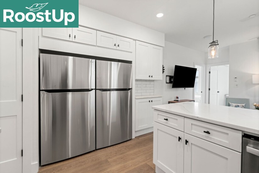 Building Photo - Furnished Private Bedroom in South Boston