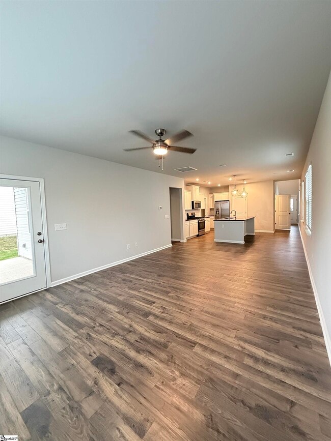 Building Photo - 139 Gervais Cir