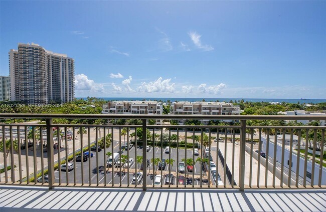 Building Photo - 3031 N Ocean Blvd
