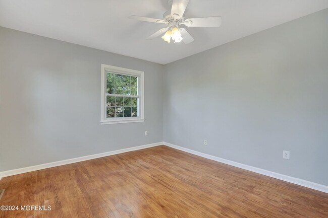 Building Photo - 22 Brookside Ct