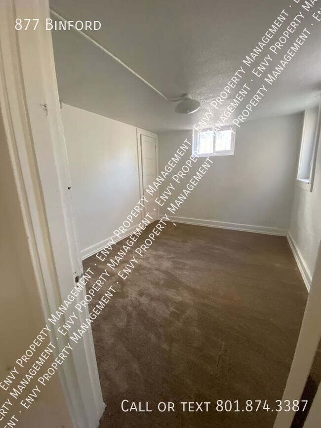 Building Photo - HALF OFF YOUR FIRST MONTH! Enormous  Pet F...