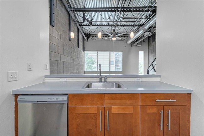 Building Photo - 4801 S Congress Ave