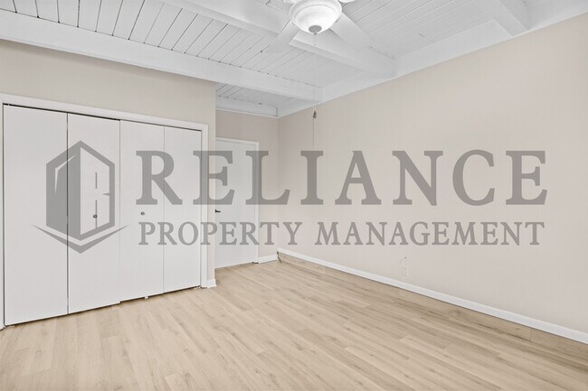 Building Photo - 913 N Wilbur Ln