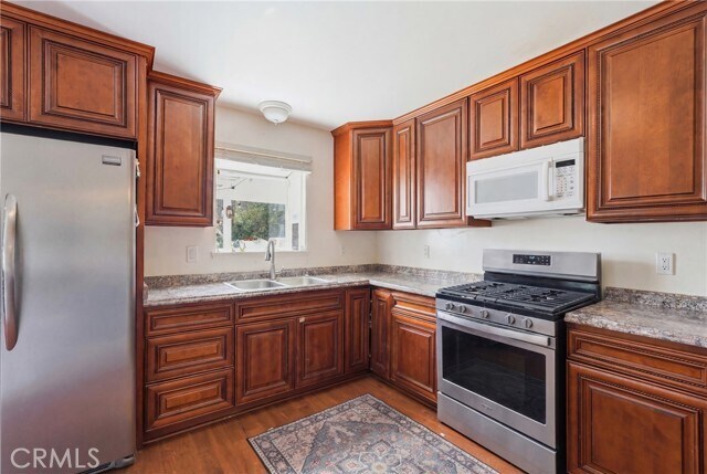 Building Photo - 24092 Gemwood Dr