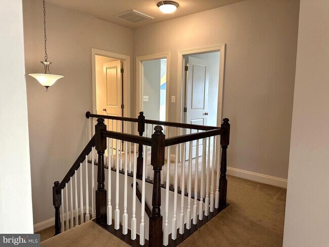 Building Photo - 23417 Longollen Woods Terrace