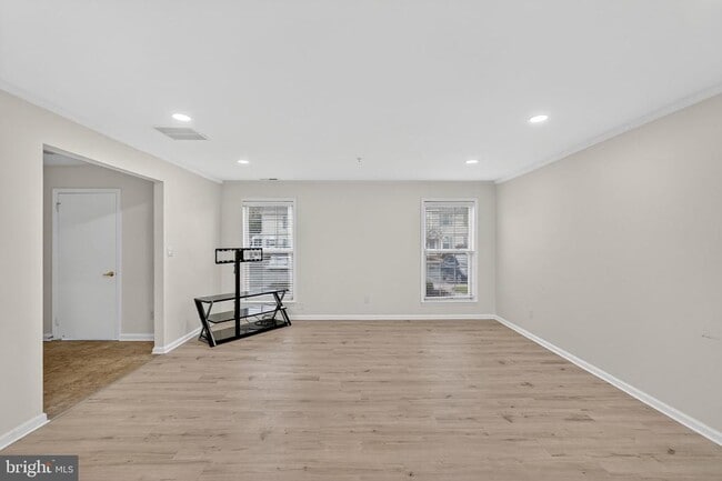 Primary Photo - 1404 Wharton Rd