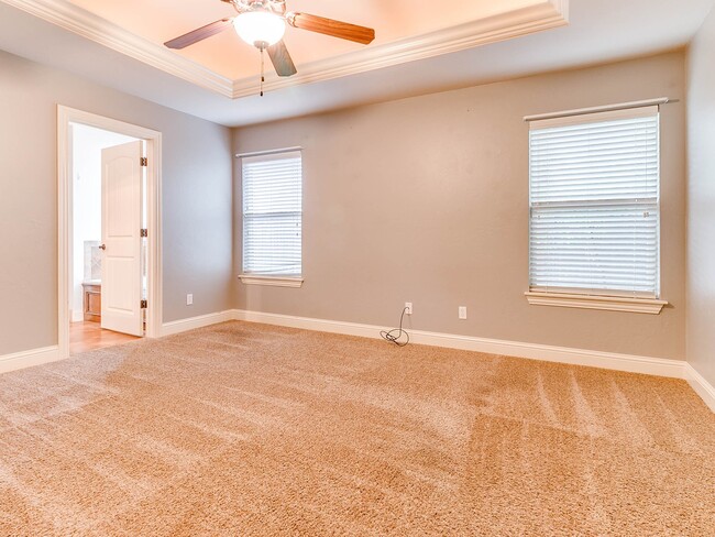 Building Photo - 4909 Kelly Lakes Dr