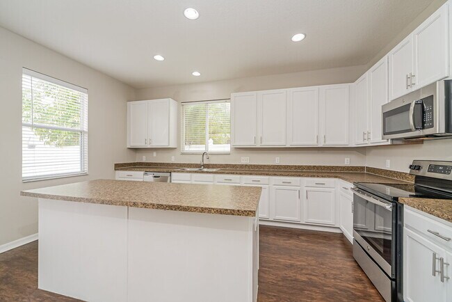 Building Photo - 2701 Amanda Kay Way