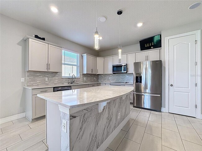 Building Photo - 2232 Bur Oak Blvd