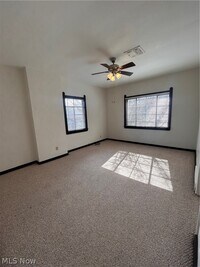 Building Photo - 1707 W 31st Pl