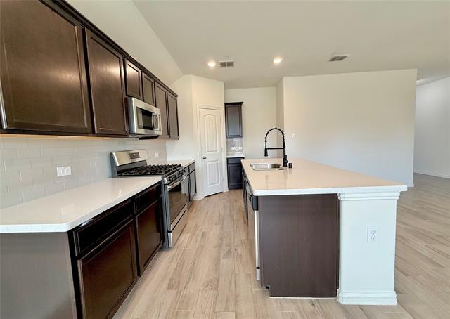 Building Photo - 813 Evergreen St