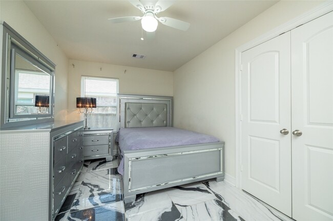 Building Photo - 22526 Threefold Ridge Dr