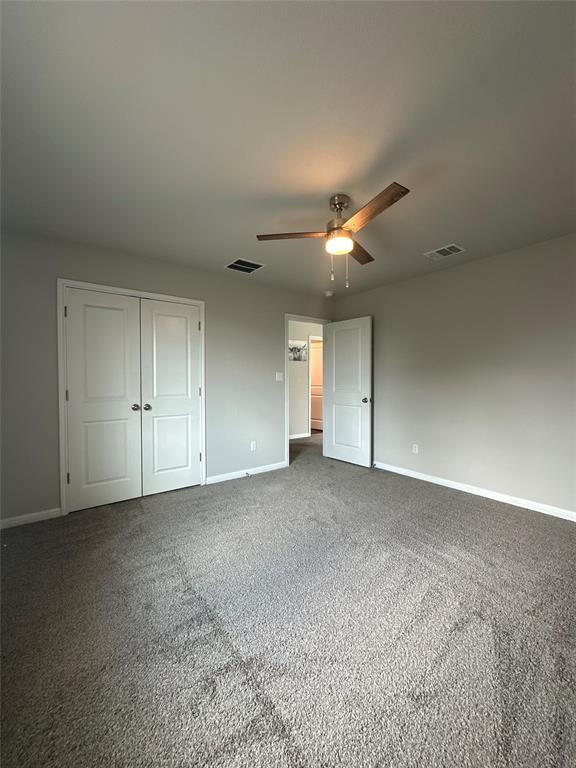 Building Photo - 208 Mountain Valley St