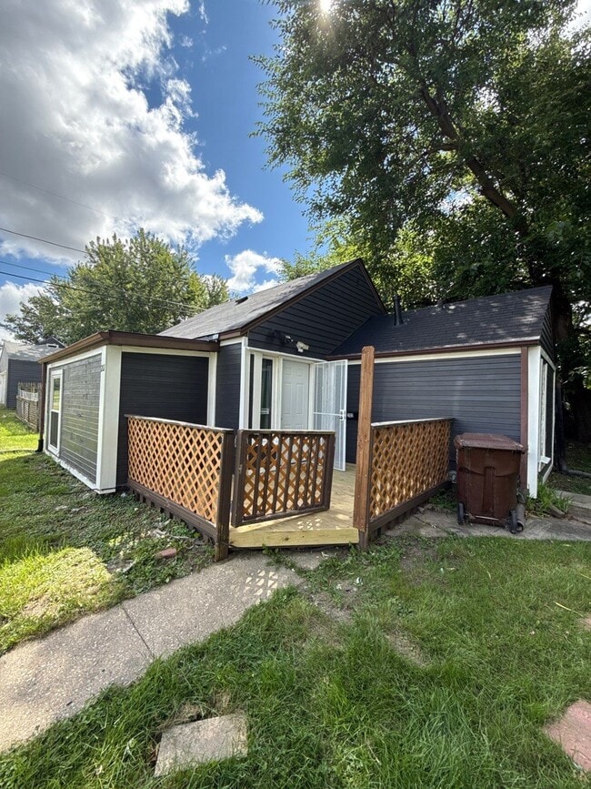 Building Photo - 202 Garver Ave