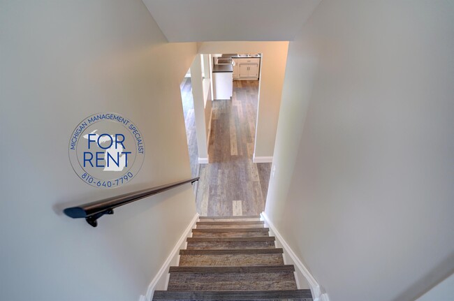Building Photo - 5093 Spinning Wheel Dr