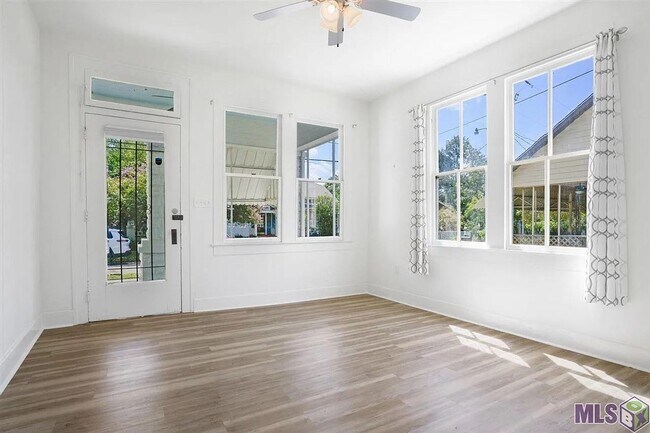Building Photo - Charming 3 bedroom home in Historic Spanish Town