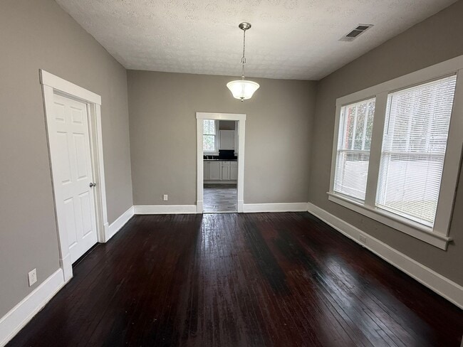 Building Photo - **AVAILABLE NOW**TOTAL ELECTRIC - 2 Bedroom / 2 Bathroom Home in Jordan/Johnson area of Columbus,...