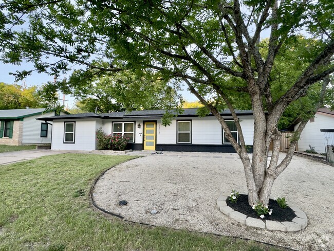 Building Photo - 5307 Wellington Dr